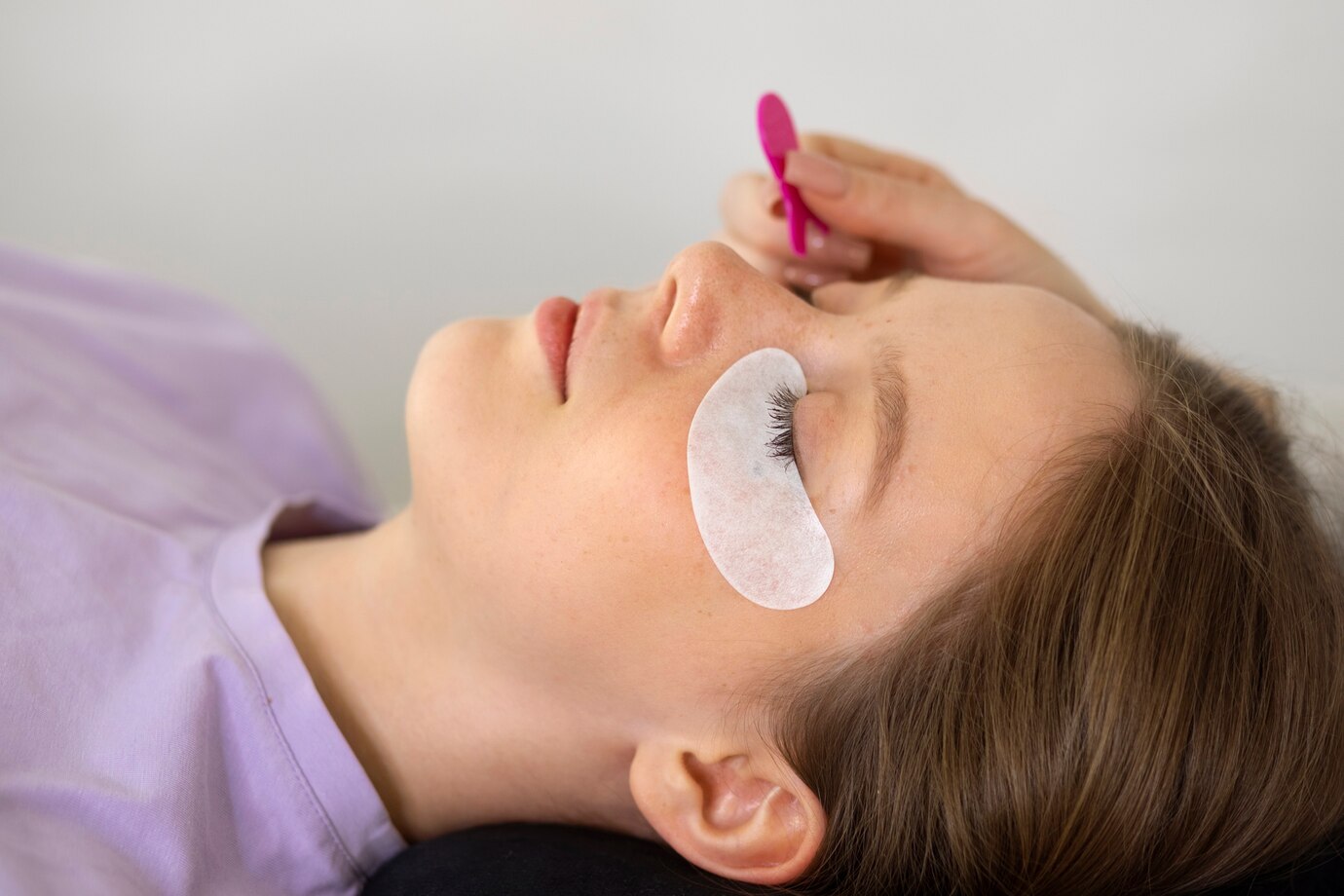 Eyelash Tint Remover