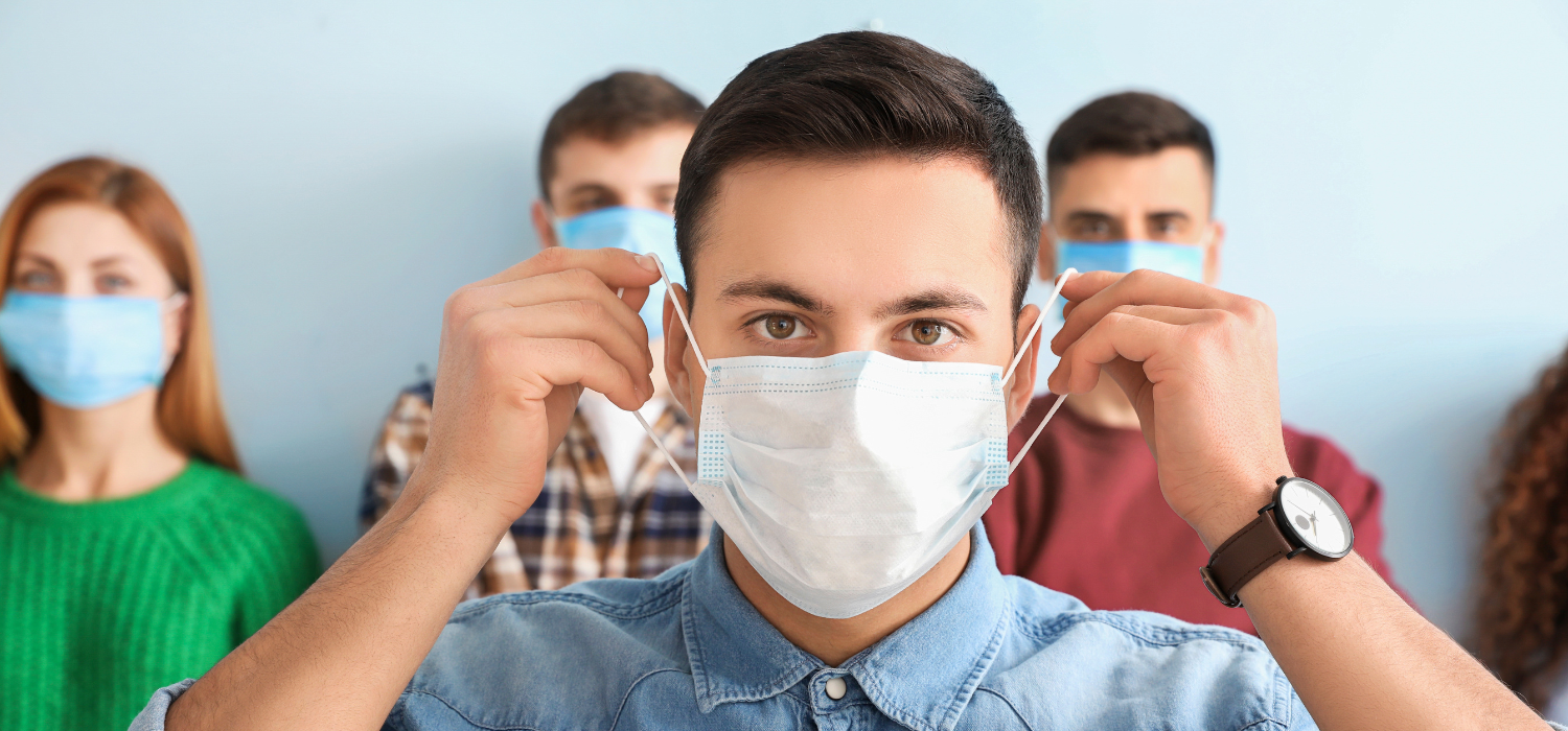 Person wear a masks.