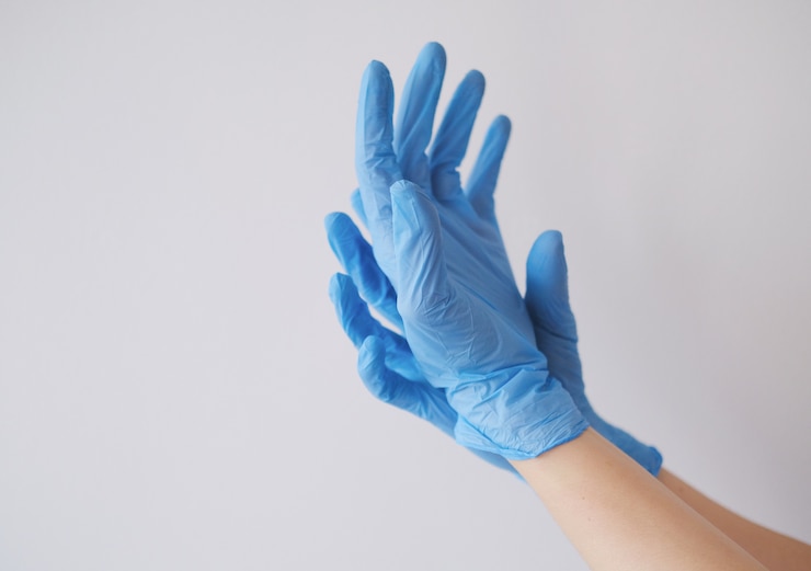 nitrile exam gloves