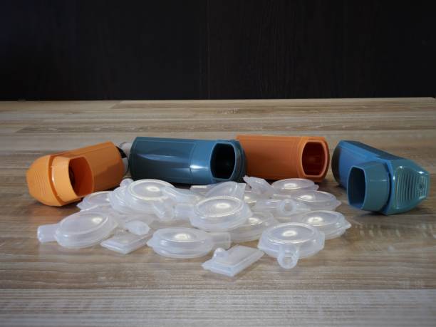 Disposable asthma spacers