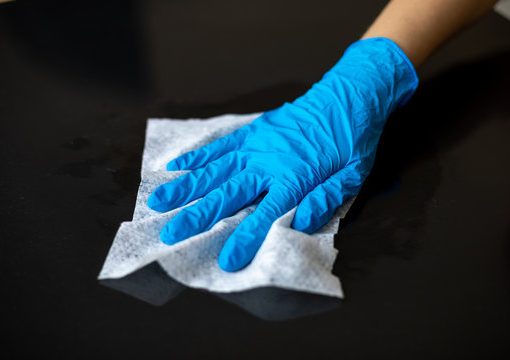 alcohol hand sanitising wipes