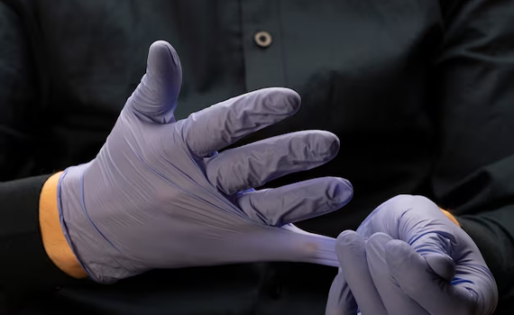 nitrile examination gloves powder free