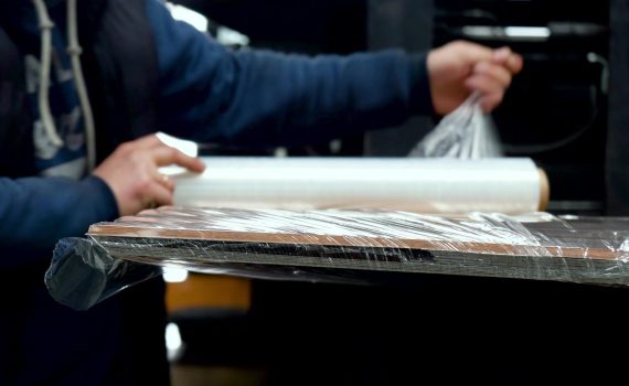 hand stretch wrap