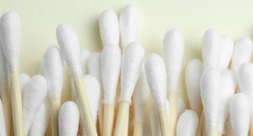 White cotton tip applicators