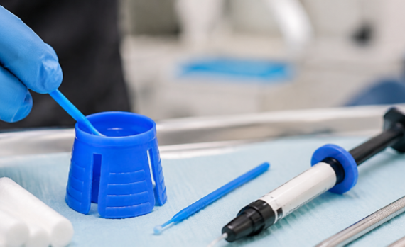 Mixing dental bonding agent in dappen dish